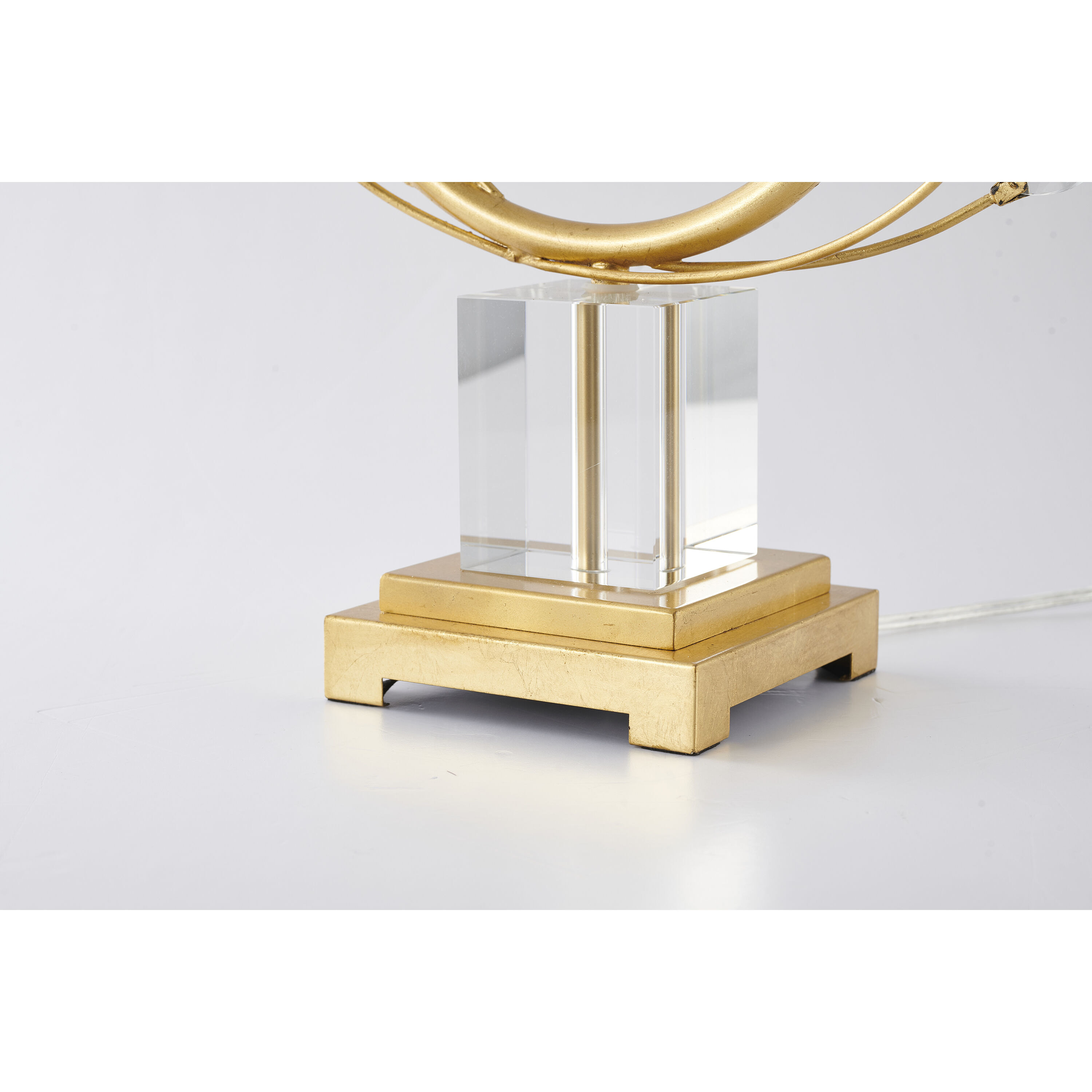 Canada 30.5 inch 100.00 watt Gold Table Lamp Portable Light